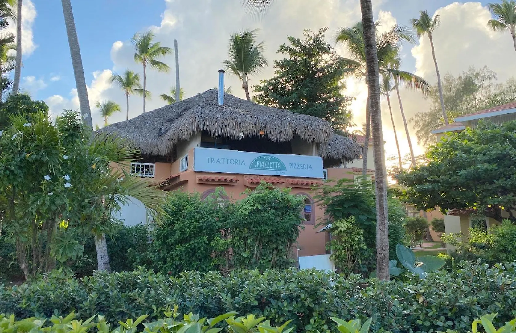 Serenity Villas And Suites - Playa Los Corales Punta Cana 5*,